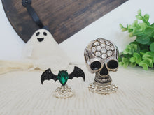 Load image into Gallery viewer, Shiny Skull