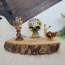 Load image into Gallery viewer, Slight Snail