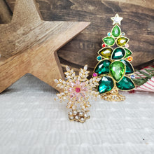 Load image into Gallery viewer, Gorgeous Green Tree