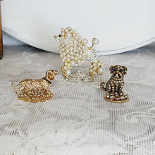 Load image into Gallery viewer, Pearly Poodle