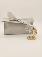 Load image into Gallery viewer, Christmas Camel