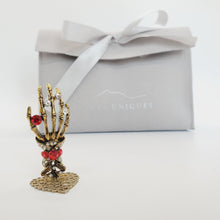 Load image into Gallery viewer, Frightful Fingers