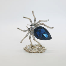 Load image into Gallery viewer, Chic Spider