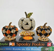 Load image into Gallery viewer, Jolly Jack O' Lantern