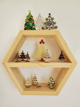 Load image into Gallery viewer, Arendelle Tree