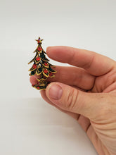 Load image into Gallery viewer, Pointed Pine Tree