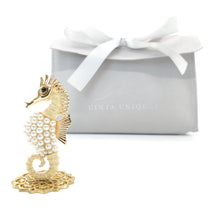 Load image into Gallery viewer, Pearly Seahorse